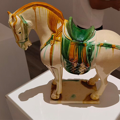 Lighting fixtures / LED strips / Spotlight effects